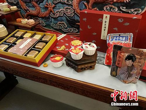 故宫快闪店两天卖断货 文创产品如何吸引年轻人?