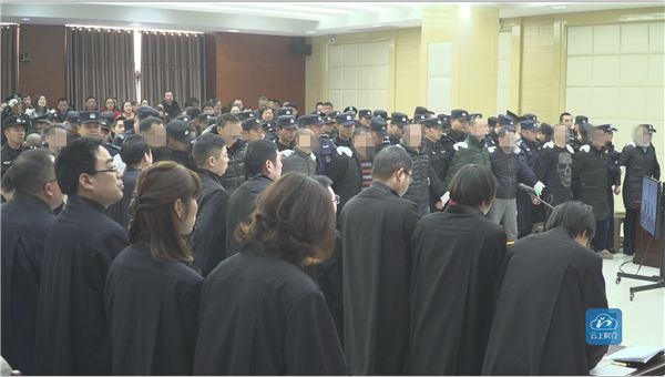 判决被告人杨玉琴,周学荣,陈鹏,郭勇,袁军等28人分别犯参加黑社会性质