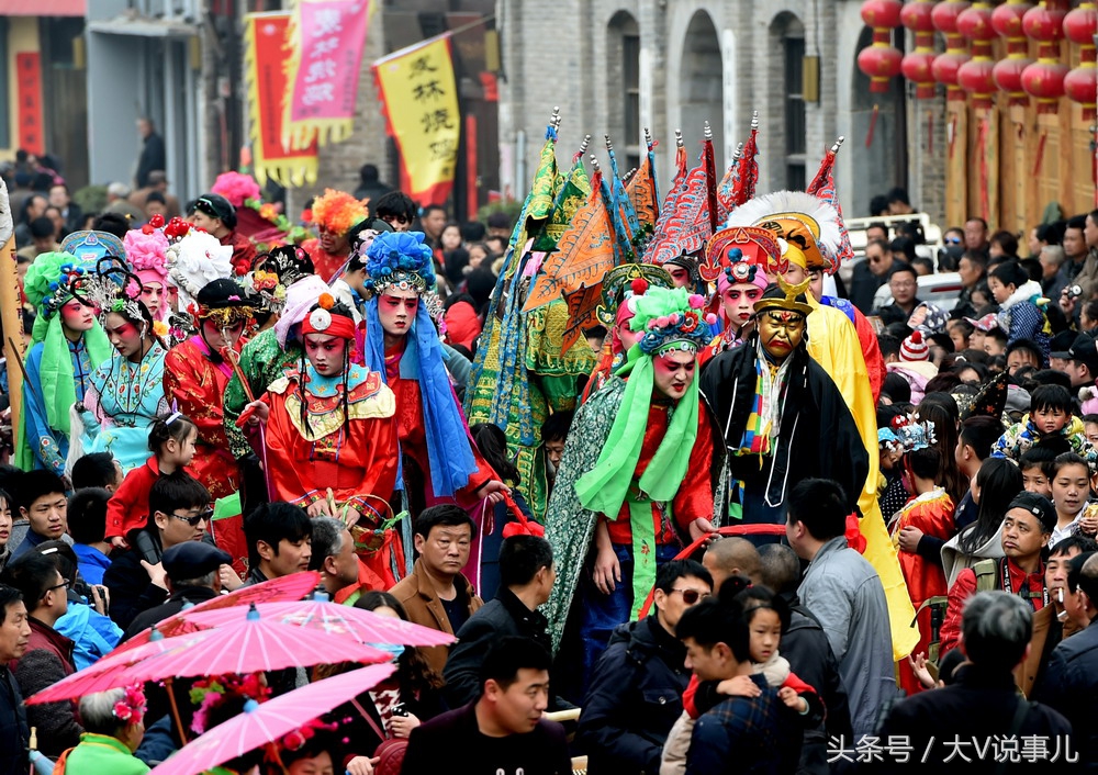 发财中国年-一个十万人参加的庙会!你知道是哪个地方吗?