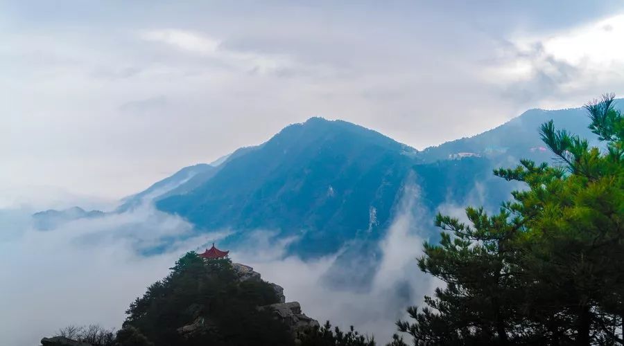 秋日登庐山