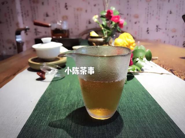 用雪水烹茶,用雨水泡茶,这是关于泡茶之水的一场笔仗!