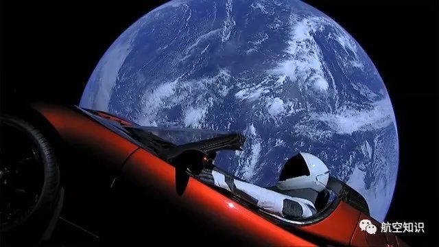 spacex重型猎鹰火箭将特斯拉跑车送上太空