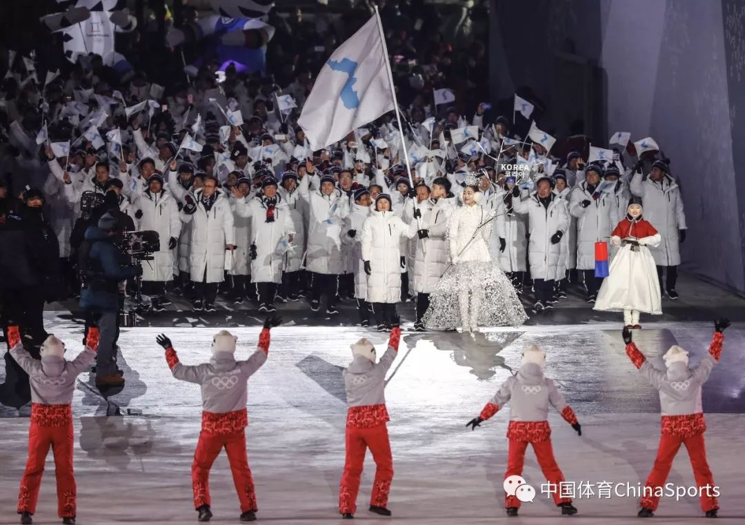 韩国和朝鲜运动员共同入场,韩国总统文在寅宣布平昌冬奥会开幕