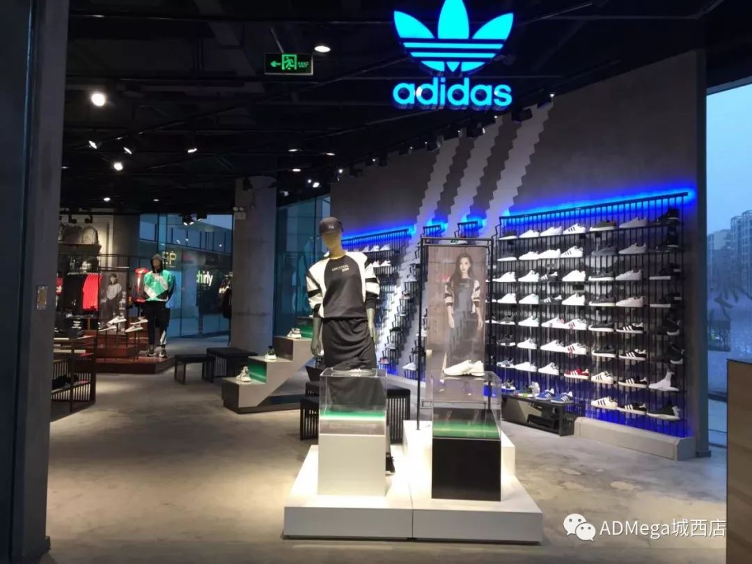 城西银泰城adidas旗舰店全场5-69折封顶,承包你的春夏