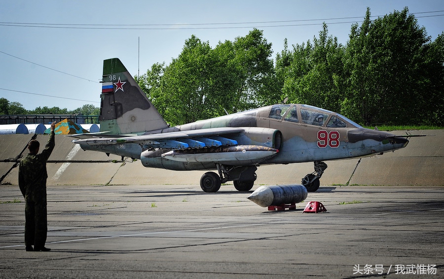 苏-25ub攻击机