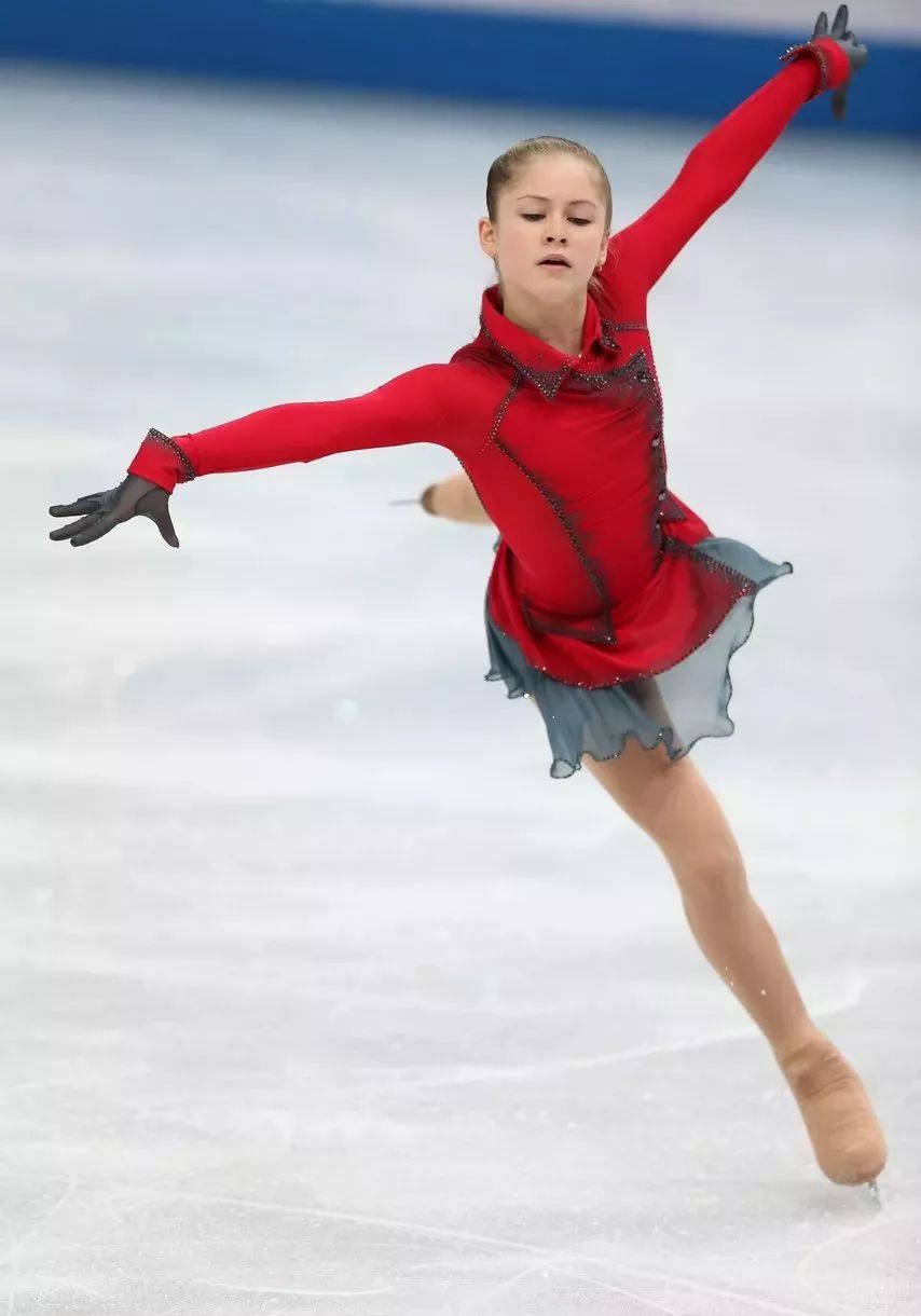 尤利娅·利普尼茨卡娅(yulia lipnitskaya.