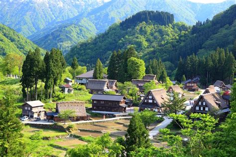 日本富山县五个山村落(资料图)