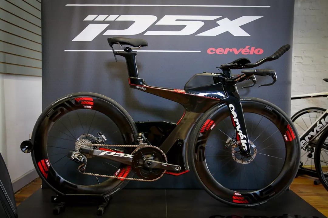 售价超10万元人民币的cervelo p5x不太可能是cervelo向大众市场主推的