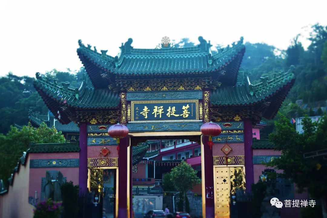 除夕夜让我们相约潮阳菩提禅寺撞钟祈福共赏音乐喷泉美景附航拍喷泉