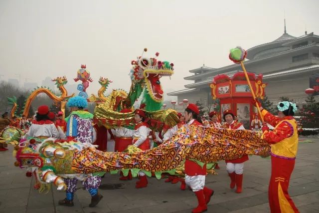 西安年·最中国丨想在浓浓年味中感受传统文化和西安特色?快来这里吧!