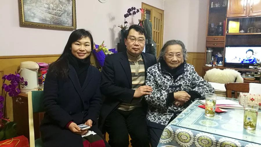 静中医动态不忘师恩情传承名医志登门拜访国医大师朱南孙名中医蔡小荪