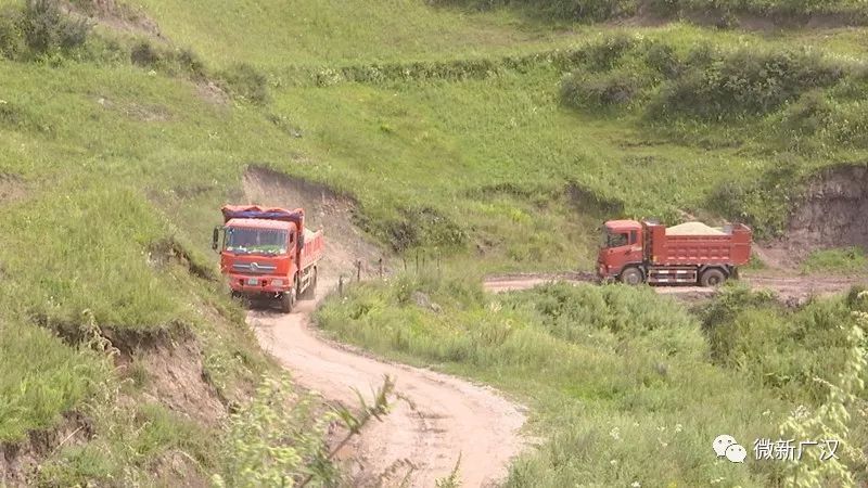 地莫乡人口_世界人口老龄化地图片(2)