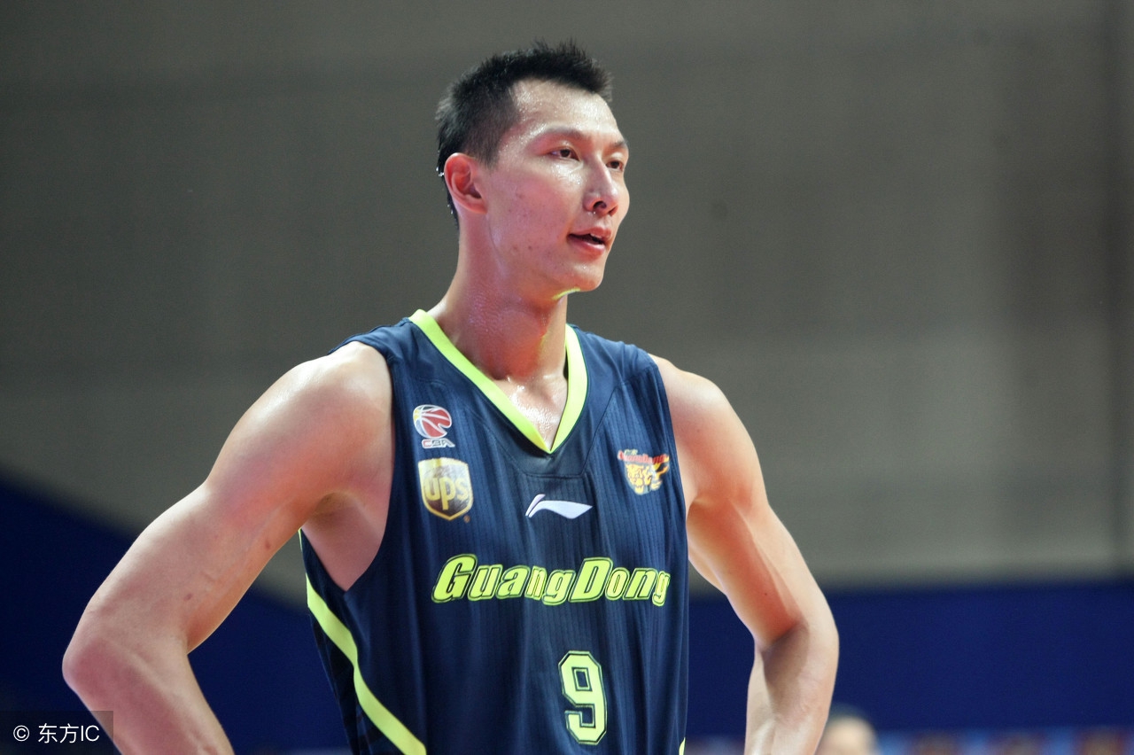 中国男篮运动员:易建联