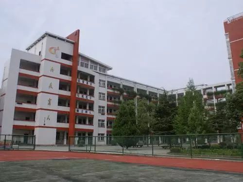 池州人口学院_池州学院(2)