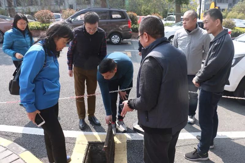 石湾镇街道委员陈树凯一行到园区开展安全生产和消防安全督查工作