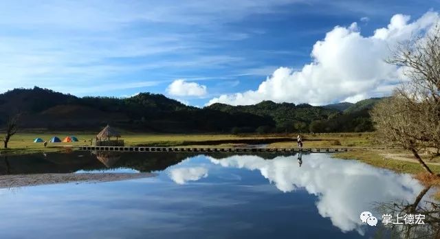 旅游 正文 黄草坝 "诗密娃底" 从盈江县城往北,一路上山,在海拔1000