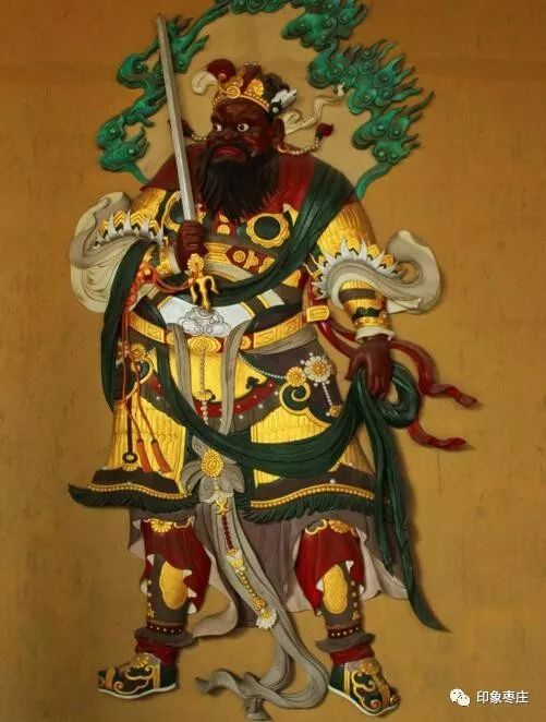 伏魔大帝关圣帝君,荡魔天尊真武帝君,与驱魔真君钟馗帝君,合称为三伏