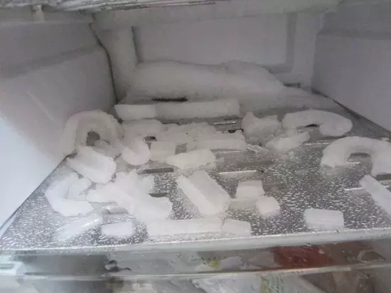 冰箱冷藏室结冰怎么办?春节扫除这样最简单