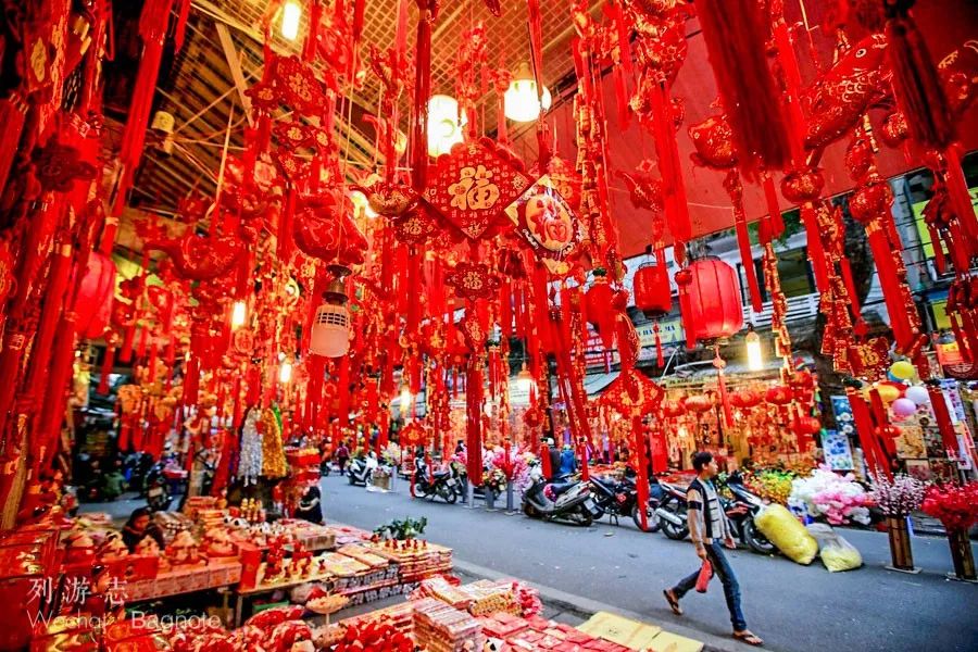 最热闹的传统节日 作为世界上少数几个使用农历的国家之一,越南也是