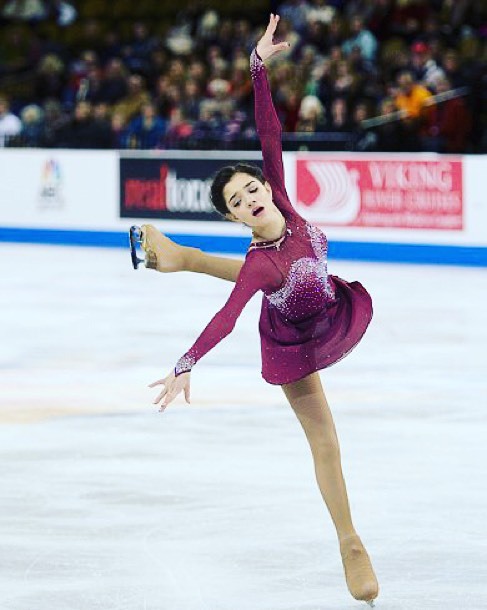 平昌冬奥会花滑夺冠的小姐姐,颜美可爱还热爱动漫,太