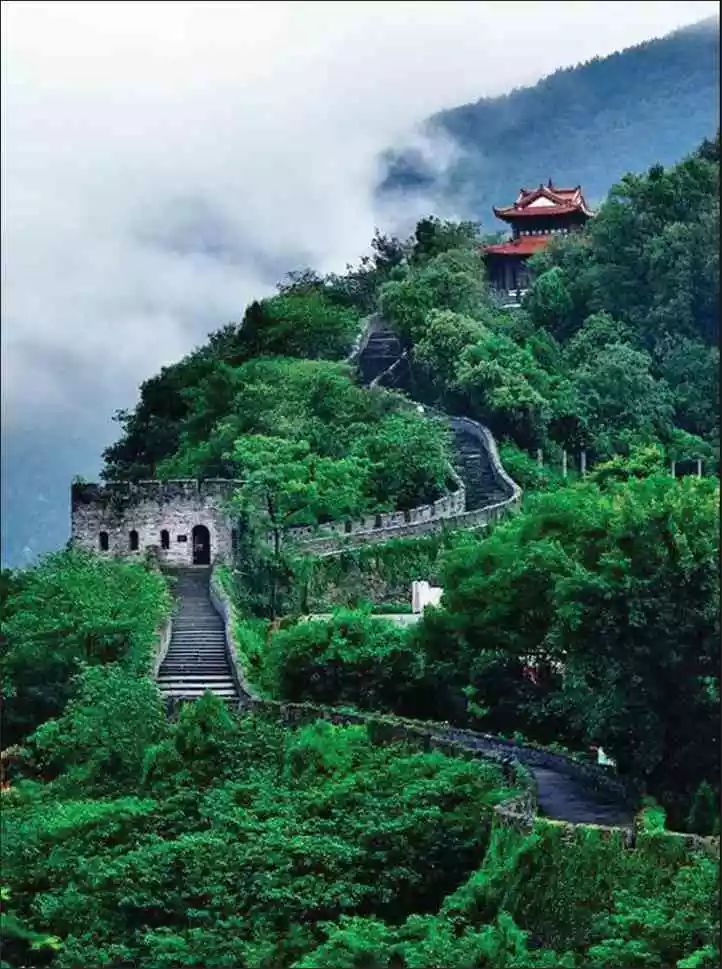 周边好玩:紫阳古街,龙兴古寺,台州孔庙等.