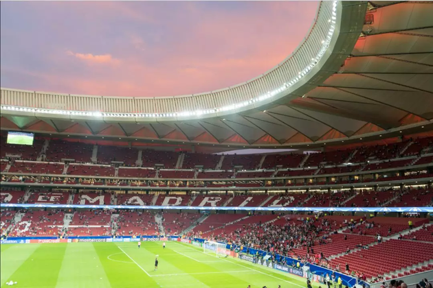 何况从本赛季开始,马德里竞技的主场已经改为"万达大都会球场".