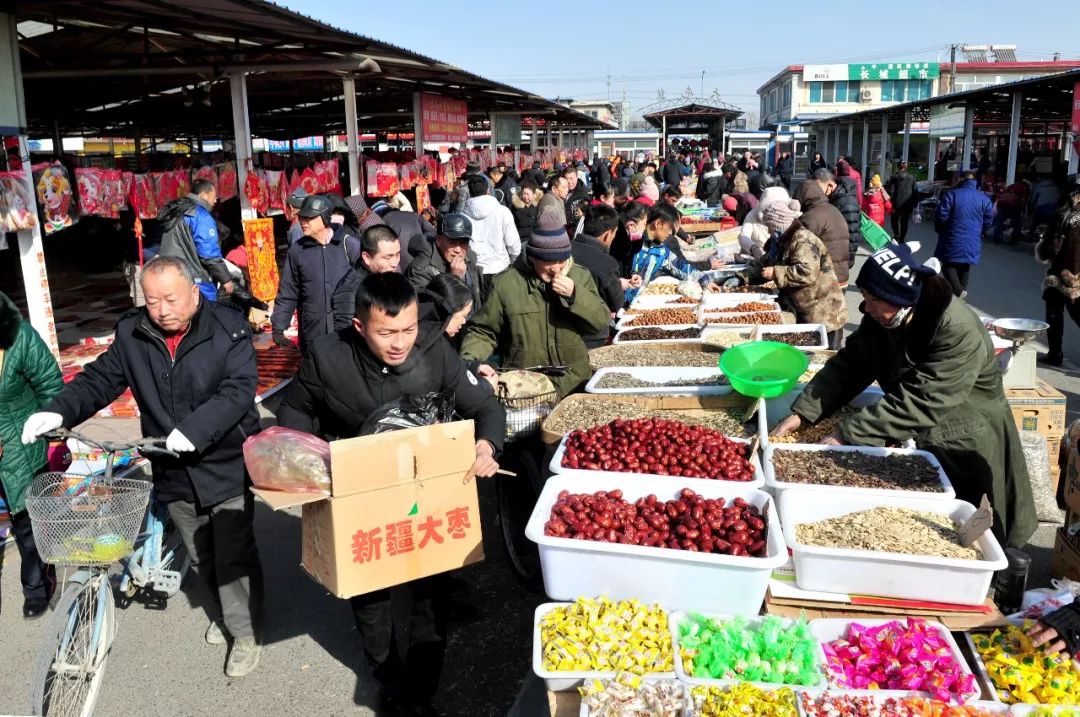 欢喜过大年鞍山赶大集过大年为了团聚时的那份甜美和吉祥