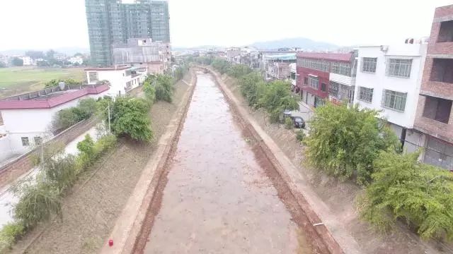 华城镇人口_城镇常住人口增长背景