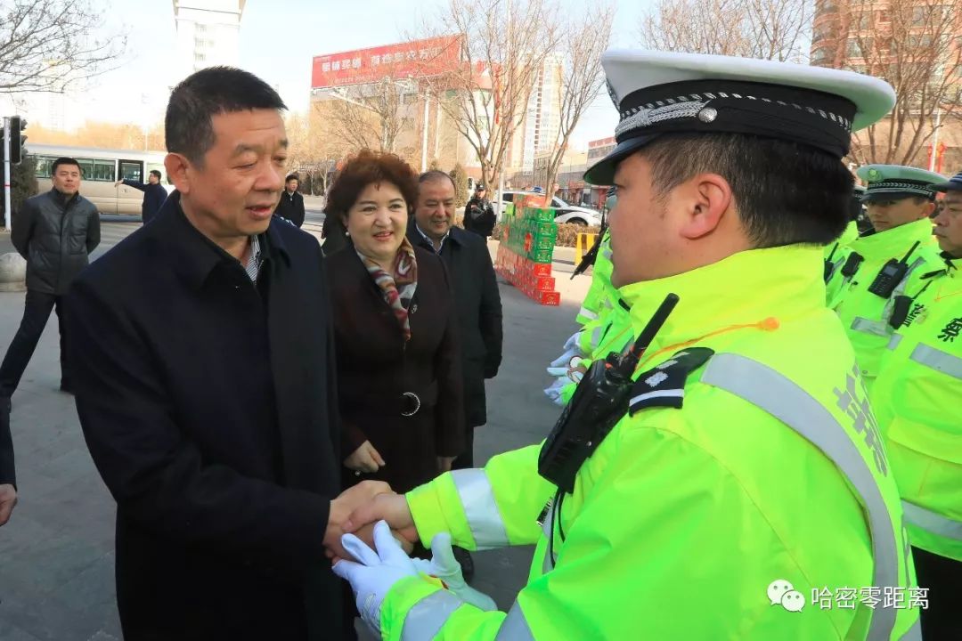 卢蜀江看望慰问春节期间坚守岗位的干部职工