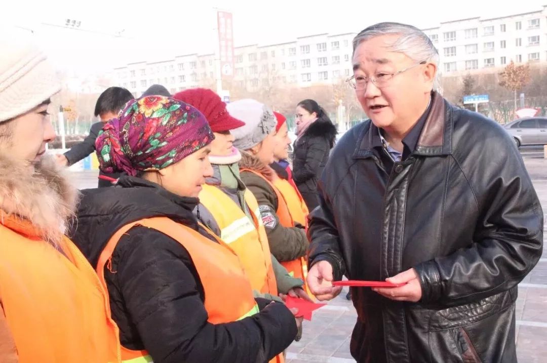 博州领导向各族人民致以新春美好祝福