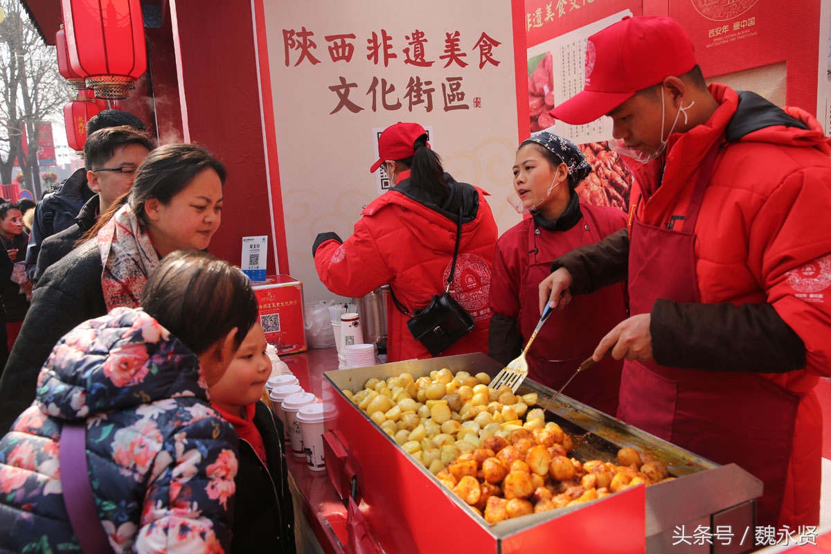 大唐不夜城汇聚各路美食 舌尖上品味传统中国年