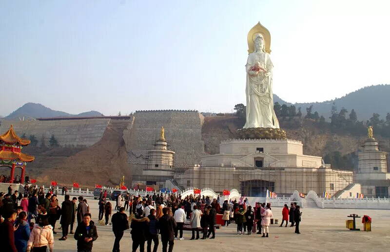 大年初一 宜阳县灵山寺场面火爆