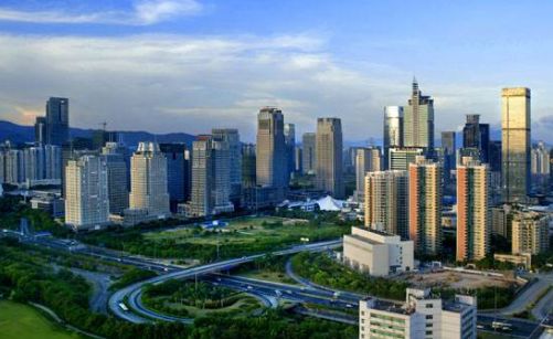 深圳面积最大的行政区是 龙岗区 全区占地总面积约844.