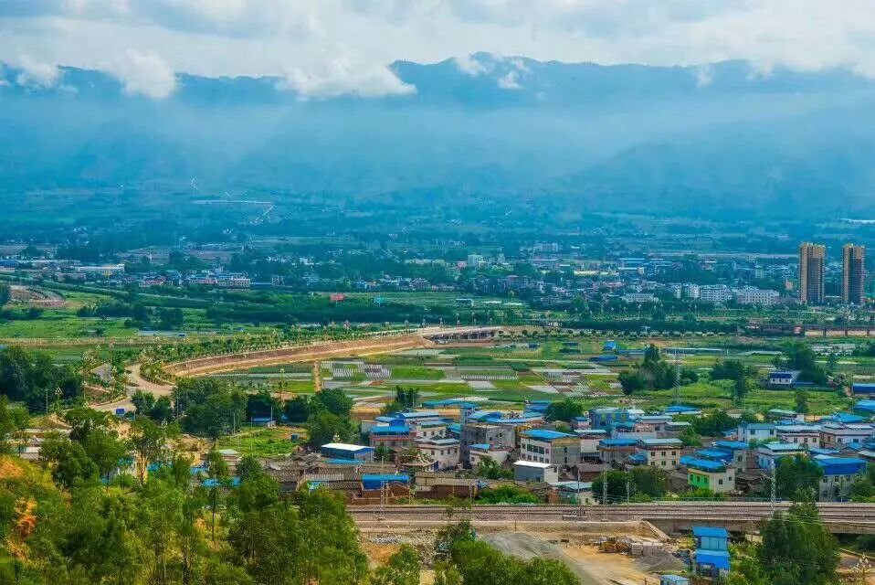 子女:元马镇,黄瓜园镇,羊街镇,老城乡,物茂乡,江边乡,新华乡,平田乡