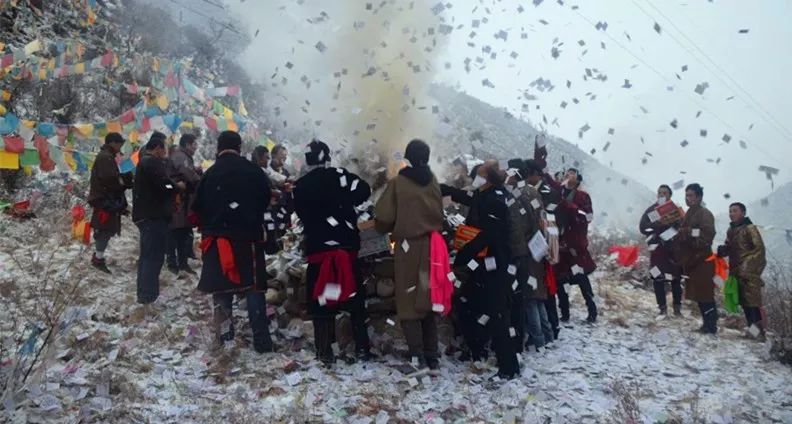 【迭部】瑞雪新年 文化祈福