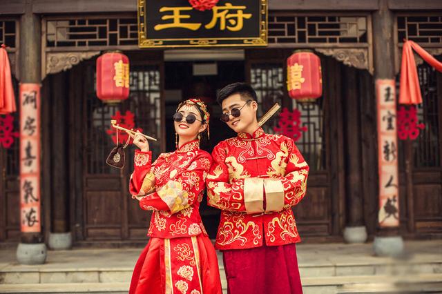 中式婚纱特点(3)