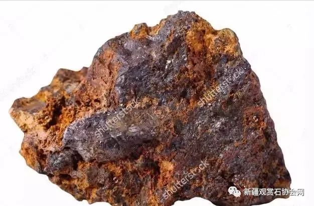 常被人误认为铁陨石的地球产物自然铁矿石