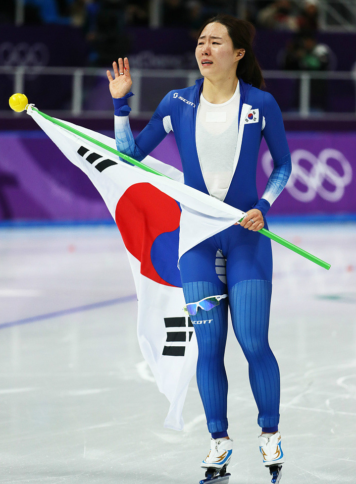 平昌冬奥韩国速滑女王丢金后大哭 李相花哭得妆都花了 真的伤心了