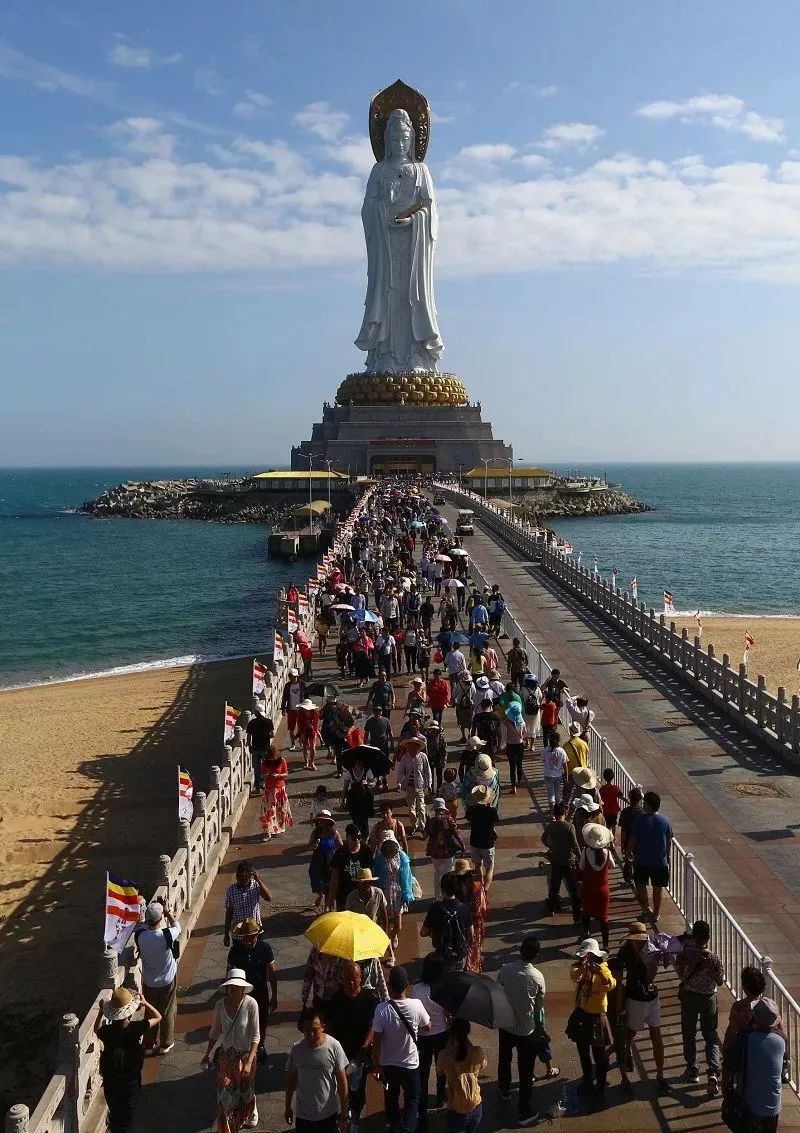 【旅游】春节 前四天三亚八大景区共接待游客近60万人次 同比增长10.