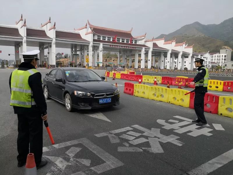 在宁化口查酒驾大年初一在清流高速出口查酒驾三明高速交警五大队因为