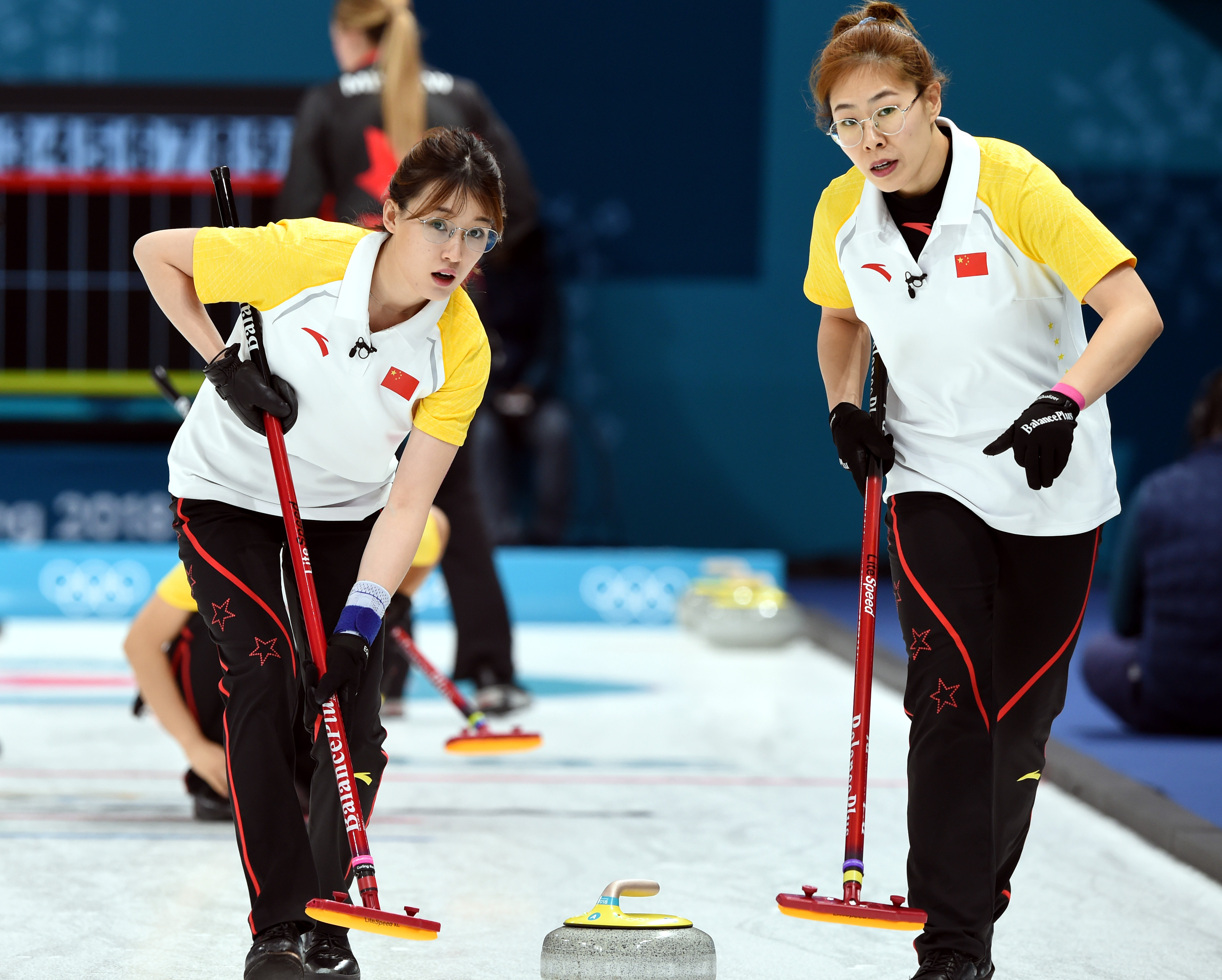 男子冰壶世锦赛中国队收获三连胜-搜狐体育