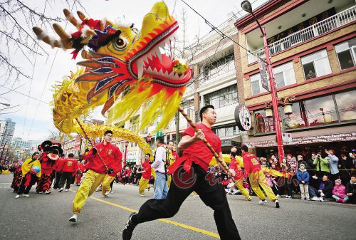 再也不是我们中国人过圣诞节了,世界也在过春节!