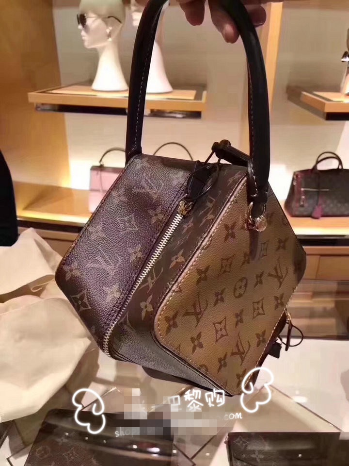 lv/路易威登 18秀款限量square 手袋骰子包 m43589