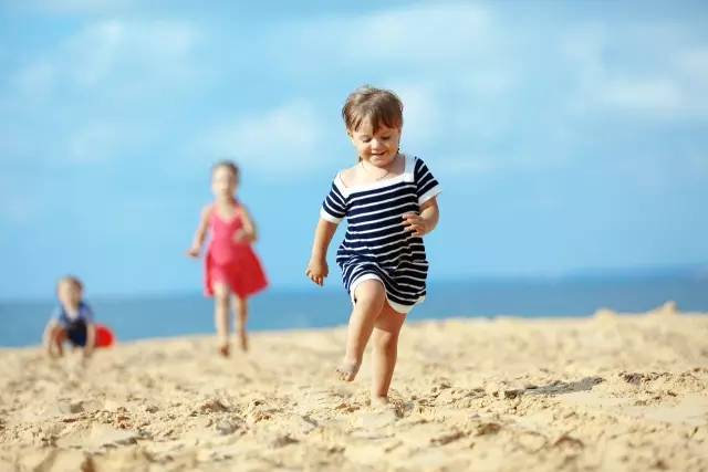 【石家庄外国语教育集团·早教】孩子越来越胆小,可能是你搞错了这些