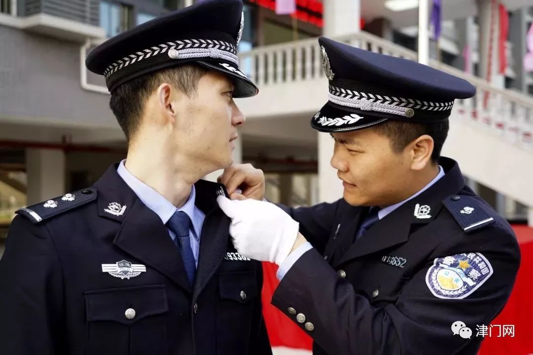 警营风采为人民服务春运掠影