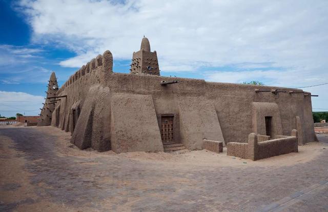 廷巴克图城(马里)德清真寺它建于15世纪.