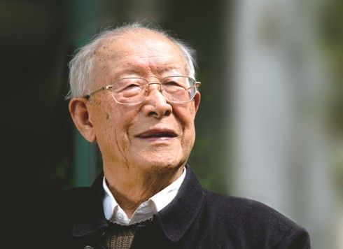 力群(1912年12月-2012年2月10日,原名郝力群