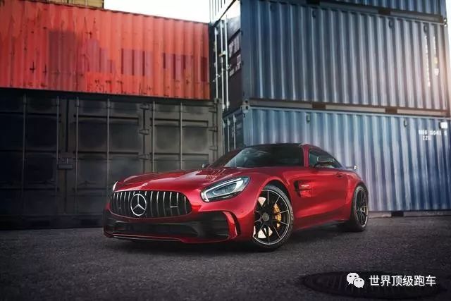 奔驰amg gtr 国内限量28台,除了绿色,红色也不错!