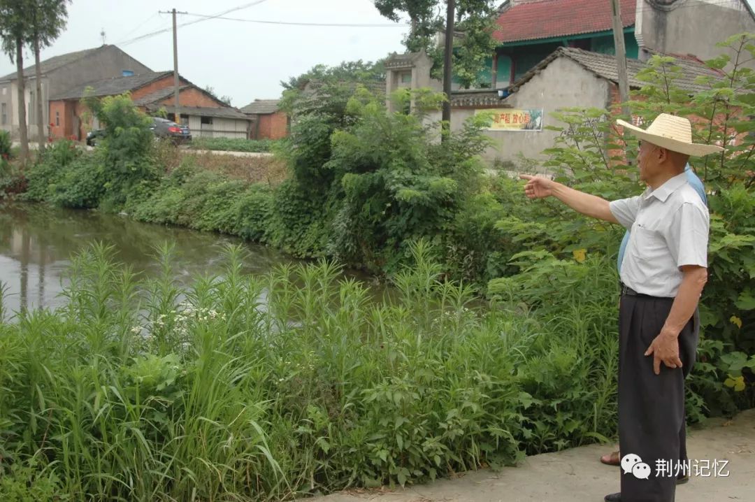 侴潭是湖北省荆州市沙市区观音垱镇的一个传统地名,作为该镇今皇陵村