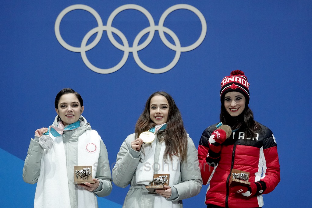 时间2018年2月23日消息,2018平昌冬奥会花样滑冰女单颁奖仪式如期进行